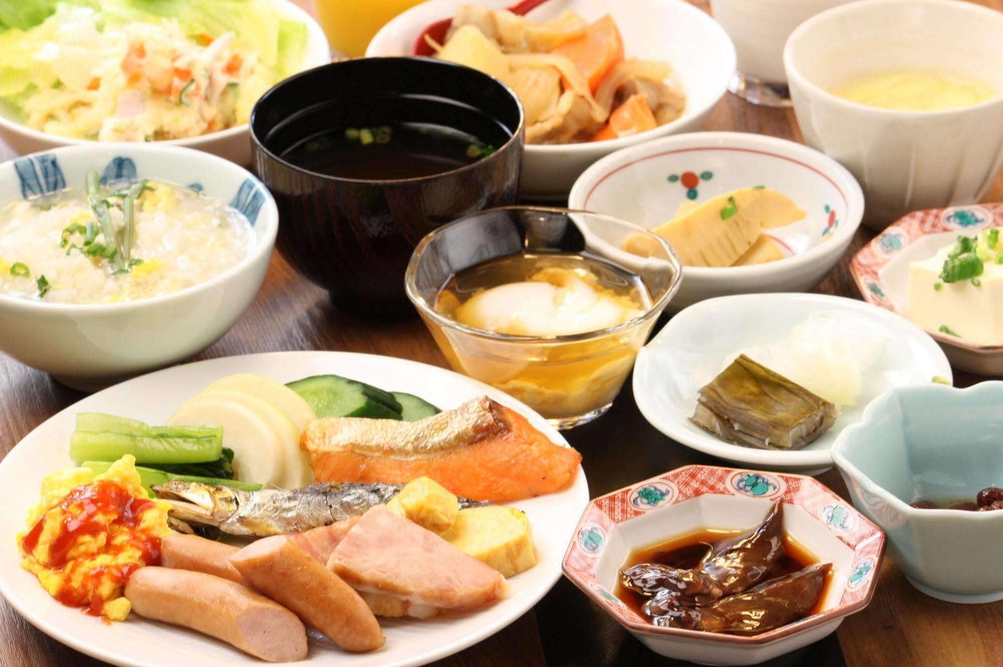 Fukui Manten Hotel Ekimae Zewnętrze zdjęcie